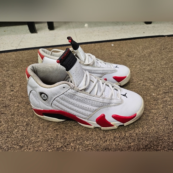 Air Jordan 14 Retro candy cane size 6y - Picture 3 of 7